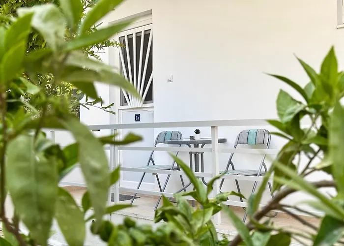 El Greco In Town, Walking Distance To The - No 15 코스 타운